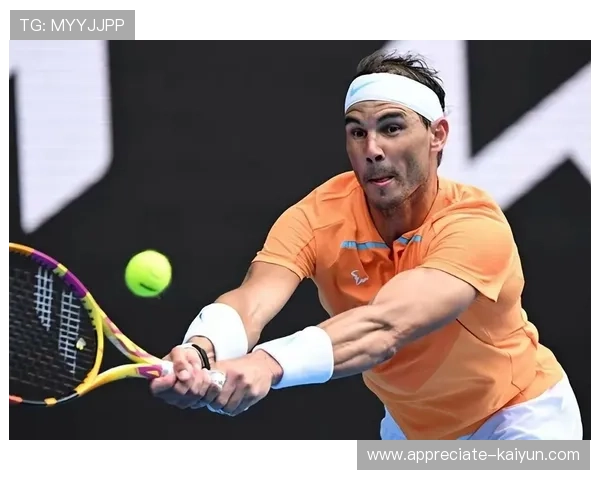 澳网焦点战纳达尔鏖战五盘惊险晋级八强再现王者风范引爆全场欢呼